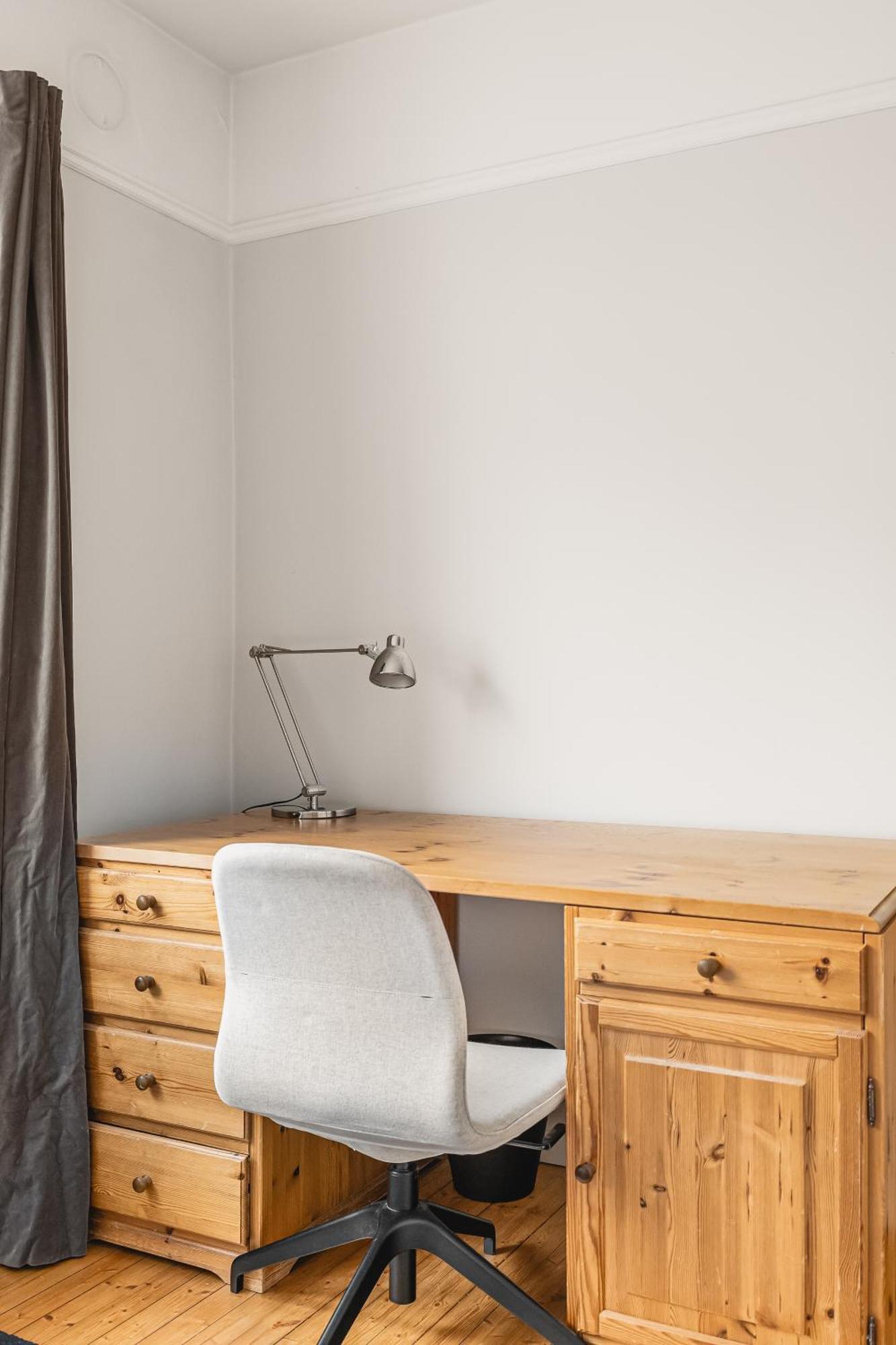 350m To City Beach I Tv & Workspace In Every Room! Bergen
